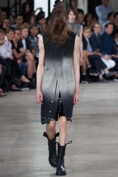Look 5